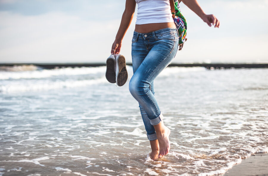 A piedi nudi, per un pieno di benessere A piedi nudi, per un pieno di benessere