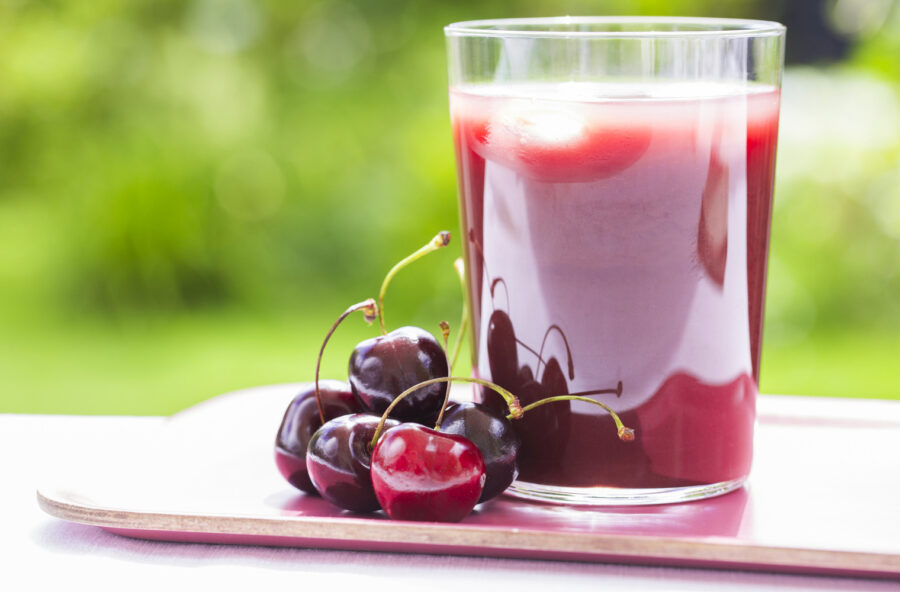 Dimagrire e disintossicarsi con il succo di ciliegia