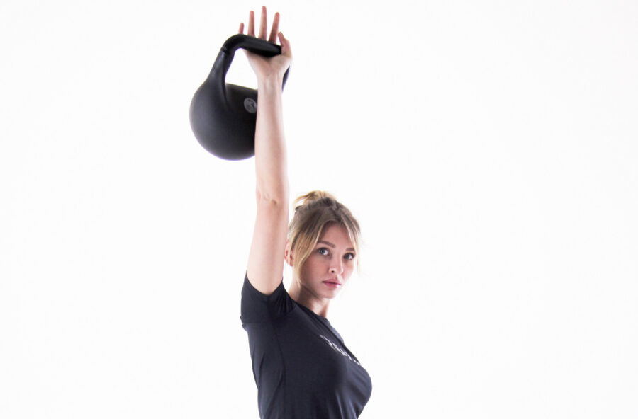 Addominali, glutei e spalle: più tono e definizione con la Reax Fluikettle