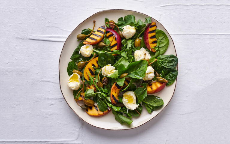 insalata-pesche-bocconcini-capperi insalata-pesche-bocconcini-capperi
