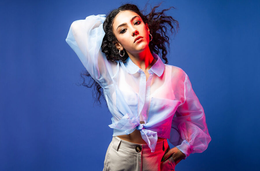 X Factor Daily 2019: la conduttrice è Luna Melis. Vi ricordate di lei?