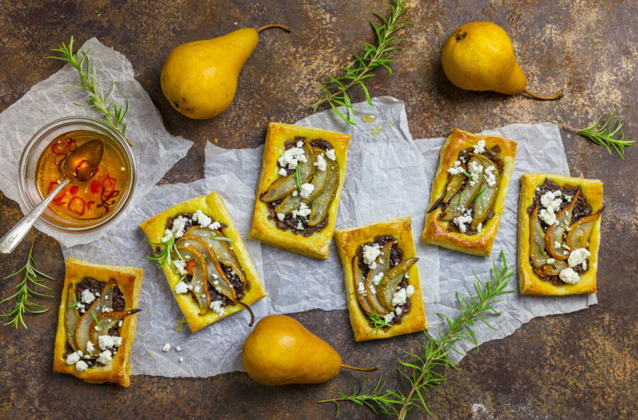 Sfoglie con pere e formaggio di capra