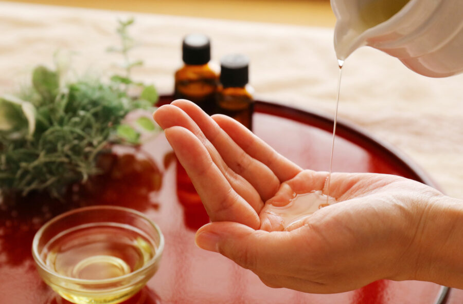 Raffreddore e influenza: combattili con gli oli essenziali