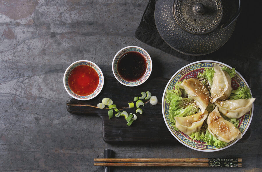 Gyoza potstickers: scopri come si preparano i fagottini orientali