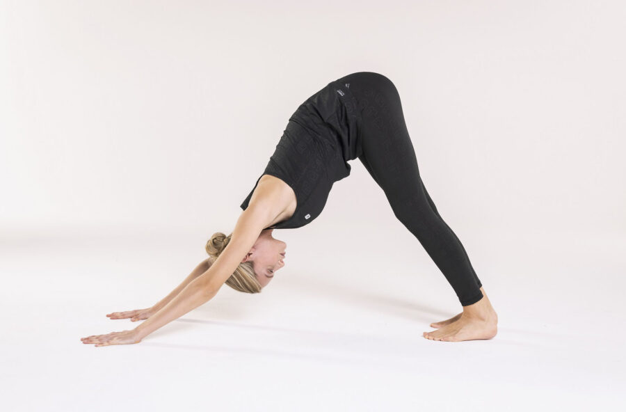 Postural yoga therapy: la gym dolce per una postura  corretta ed elegante