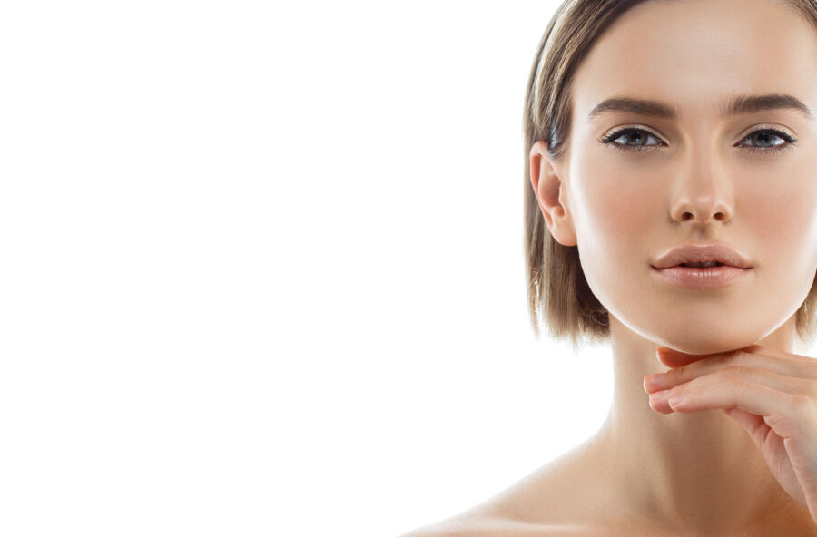 Viso più giovane con la medicina estetica