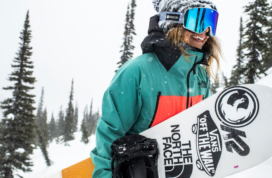 Snowboard, per le tue evoluzioni sulla neve scegli look tecnici e colorati