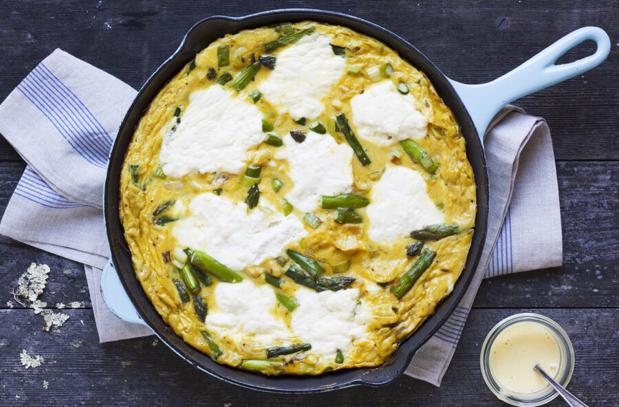 Frittata di asparagi e ricotta al forno