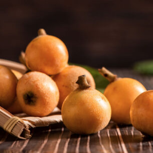 Nespole giapponesi: sgonfiano e disintossicano. E preparano all&rsquo;abbronzatura