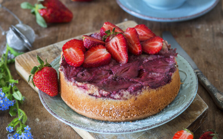 torta alle fragole upside down torta alle fragole upside down