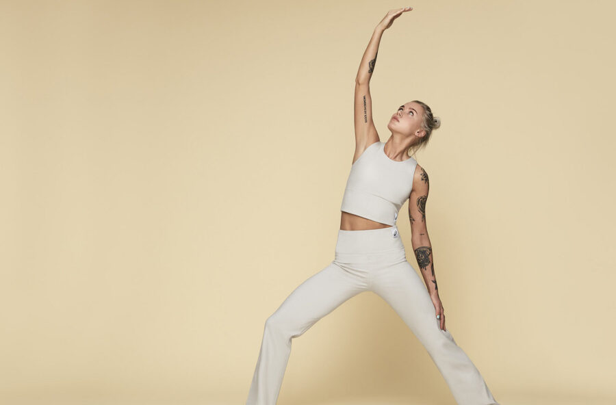 Yoga: un Guerriero inverso per modellare i punti critici