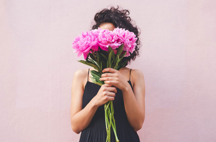 Flower power: prova il rituale viso con la peonia Flower power: prova il rituale viso con la peonia