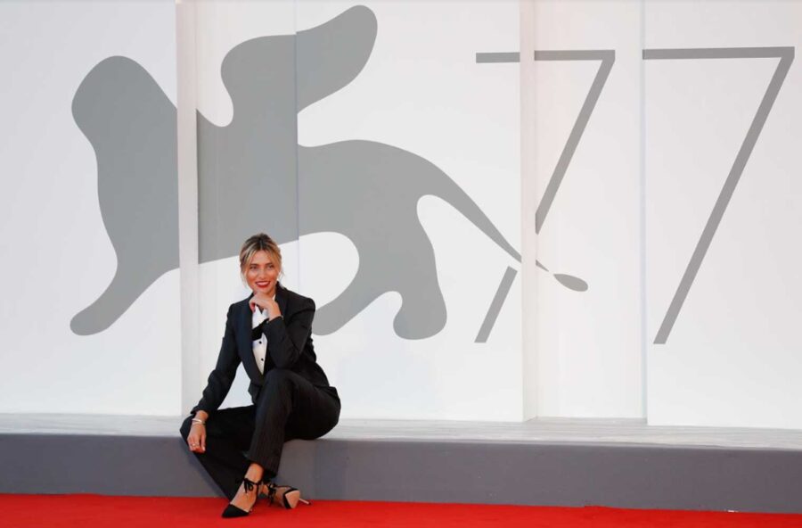 Anna Foglietta, madrina di Venezia 77, lancia la sfida al Covid