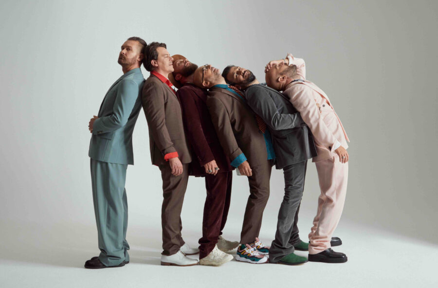 I Negramaro ci invitano a restare in Contatto