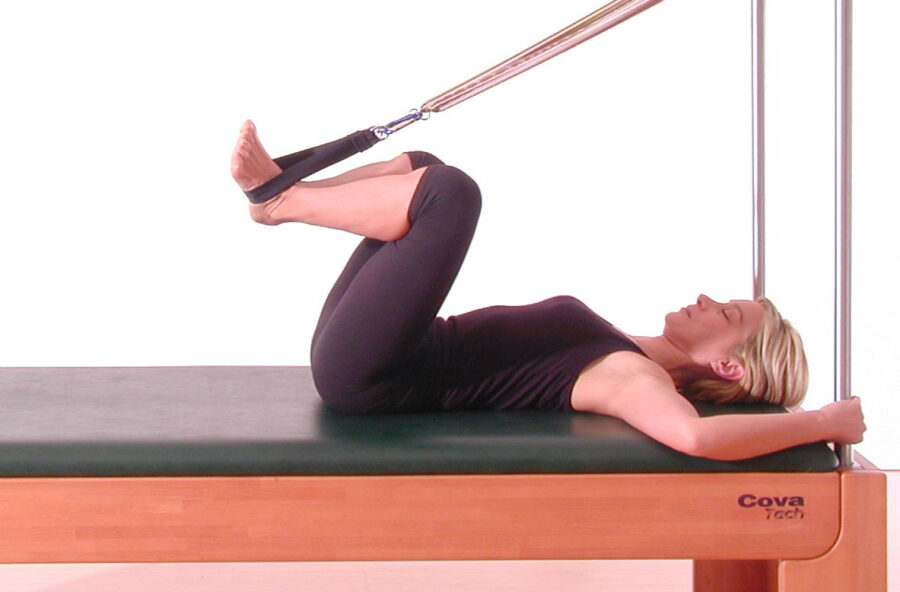 Pilates: fai la Rana per definire gambe, glutei e addominali