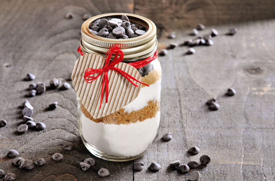 Regali fai-da-te: cookie jar per un dolcissimo Natale