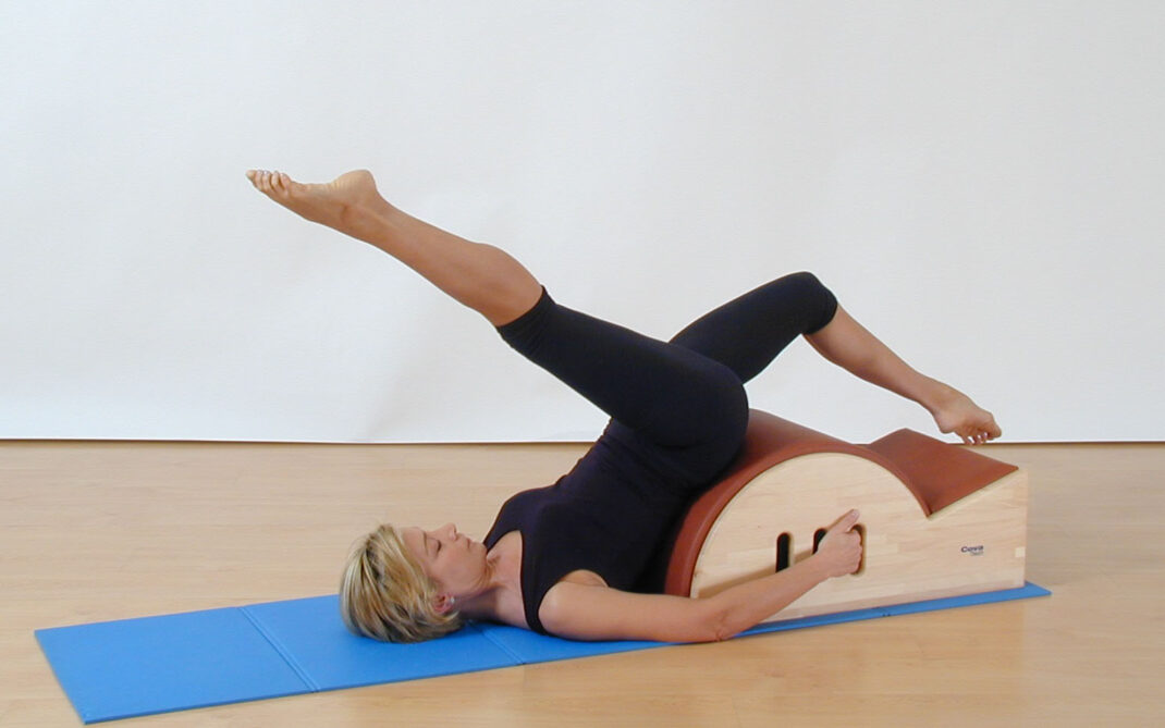 Pilates - step barrel - Bycicle Pilates - step barrel - Bycicle