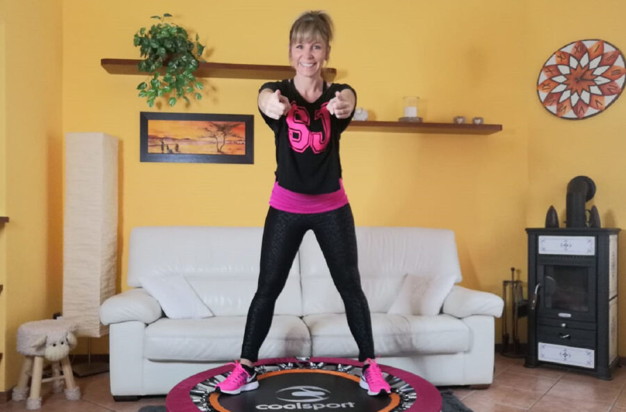 Home fitness: il programma anticellulite è sul tappeto elastico