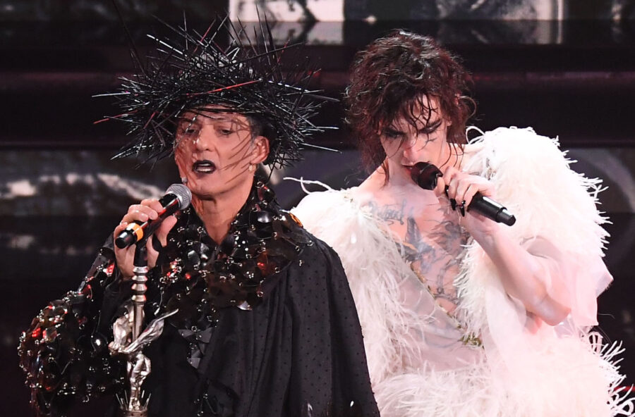 Sanremo 2021: le pagelle della quarta serata. I nostri voti a cantanti e conduttori