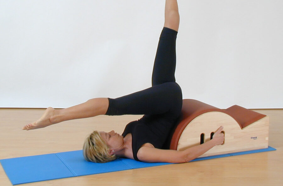 Pilates: Balance control per migliorare l’equilibrio. Sulla Step barrel e a corpo libero