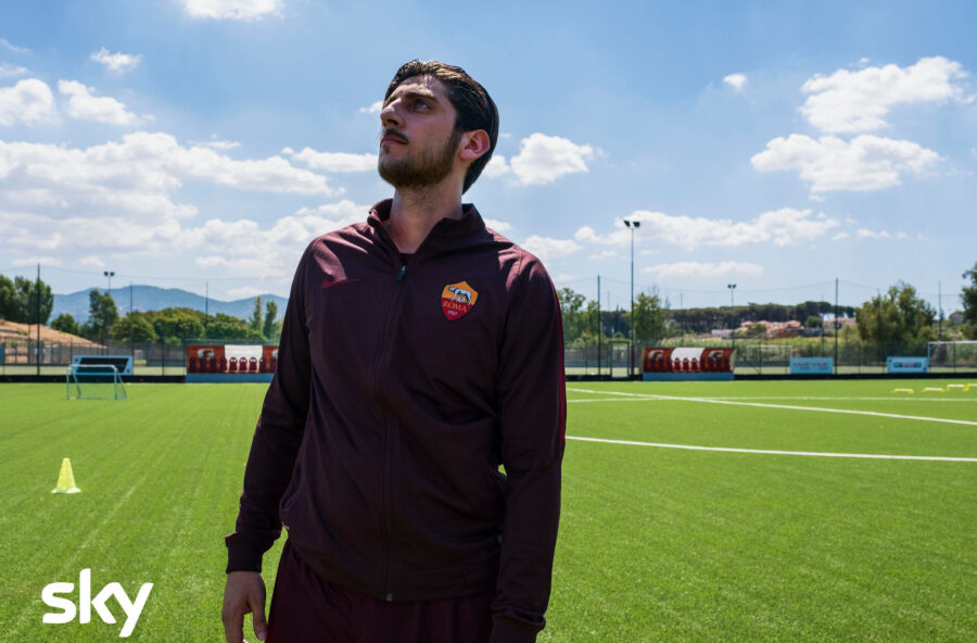 Speravo de morì prima, l’attesissima serie tv su Francesco Totti