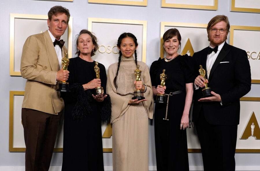 Oscar 2021: trionfa Nomadland. Delusione per Laura Pausini