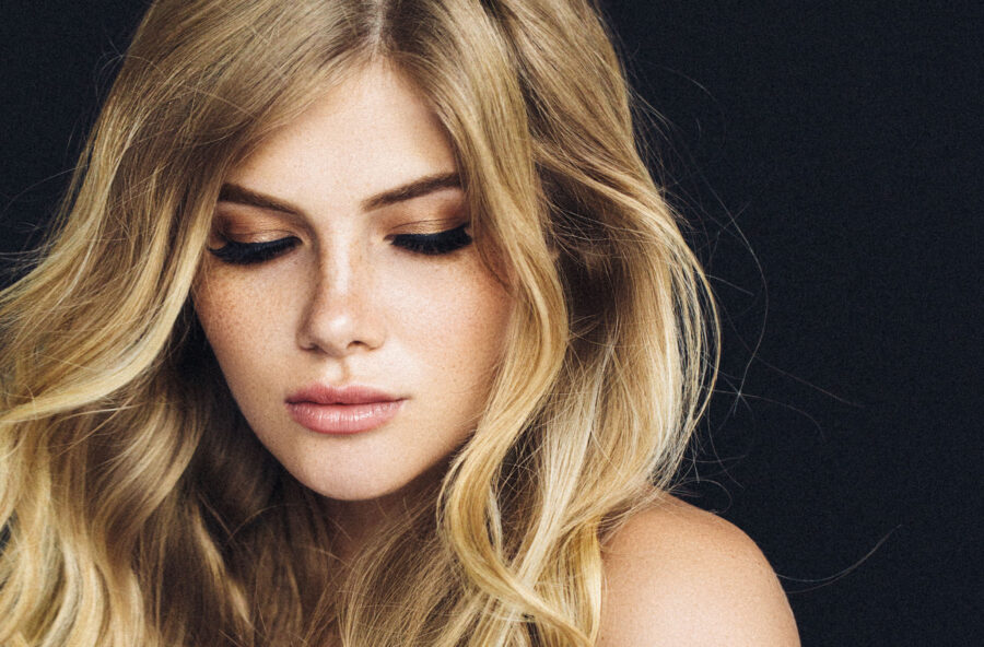 Ciglia: dalla permanente alla laminazione, i trattamenti per infoltirle