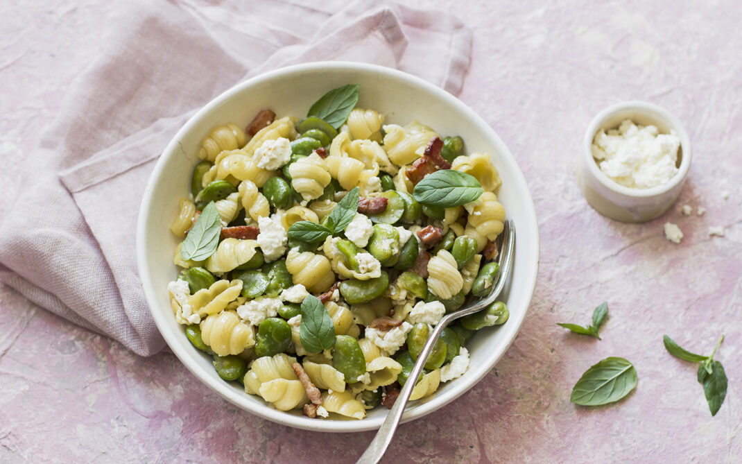 Pasta fredda fave pancetta e feta Pasta fredda fave pancetta e feta