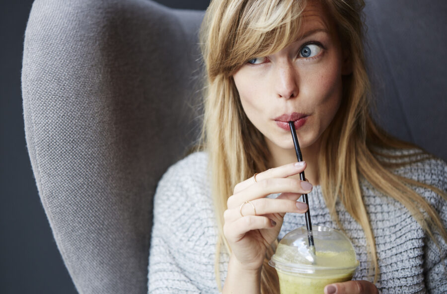 Stop alla plastica monouso: dalle cannucce ai palloncini, scopri la blacklist