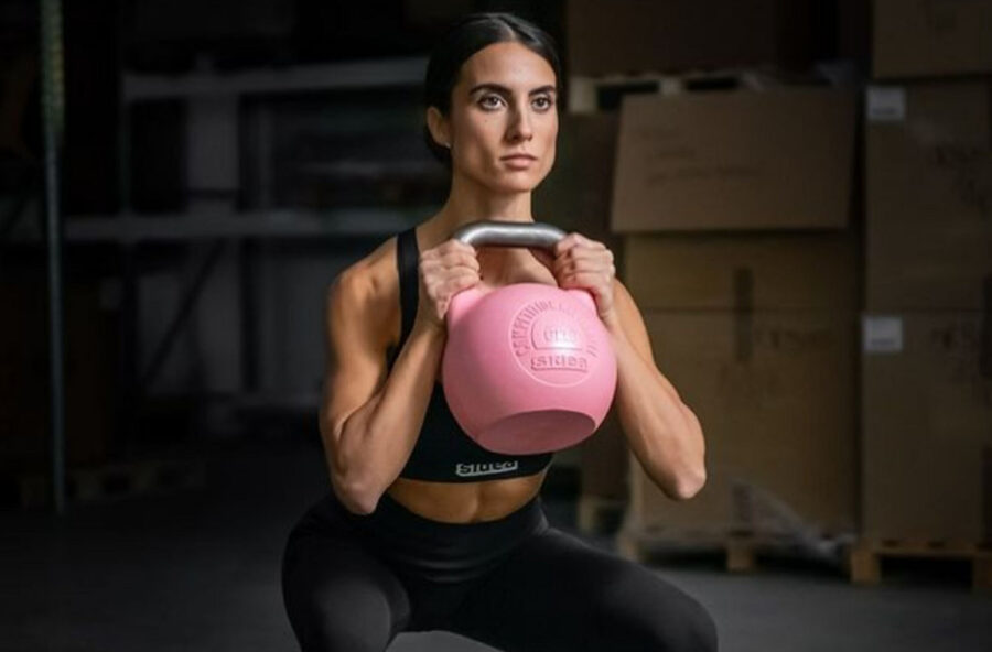 Glutei scolpiti: la top 4 degli esercizi con la kettlebell