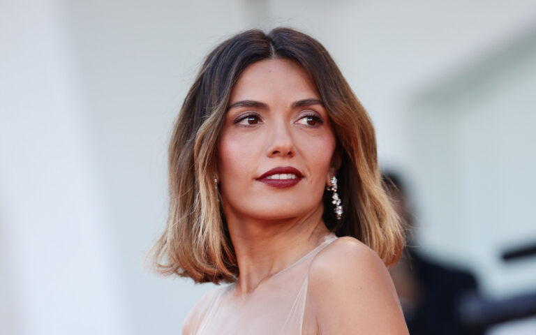 VENICE, ITALY - SEPTEMBER 01: Festival patroness Serena Rossi attends the red carpet of the movie "Madres Paralelas" during the 78th Venice International Film Festival on September 01, 2021 in Venice, Italy. (Photo by Vittorio Zunino Celotto/Getty Images)