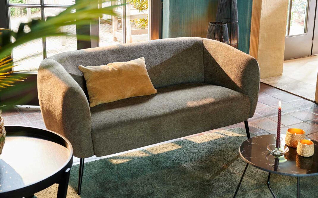 DAVI divano kaki 140 cm  € 349