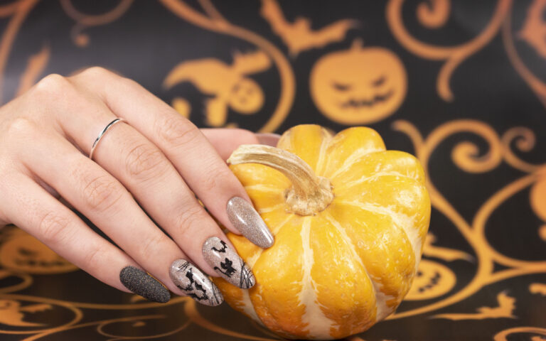 nai art halloween
