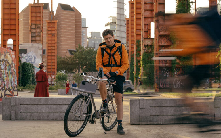 E noi come stronzi rimanemmo a guardare - Sky cinema E noi come stronzi rimanemmo a guardare - Sky cinema