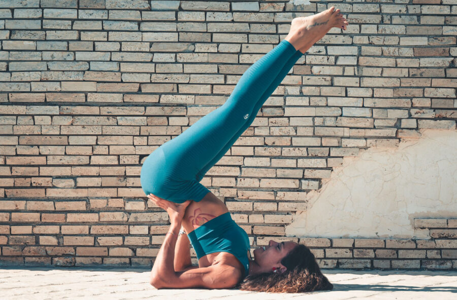 Yoga per un viso più giovane