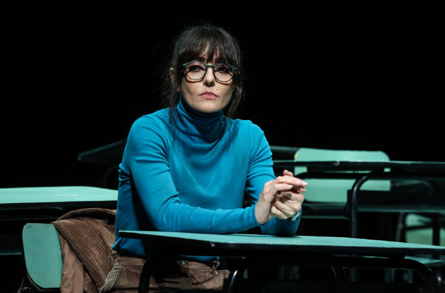 Teatro: Ambra porta in scena una mamma alle prese con il bullismo