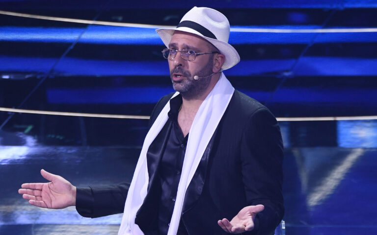 Sanremo, 72° Festival della Canzone italiana, Seconda Serata. Checco Zalone Virologo