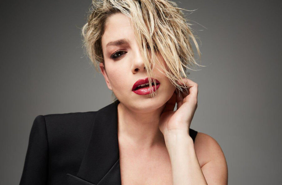 Sanremo 2022: Emma celebra il girl power (con Francesca Michielin)