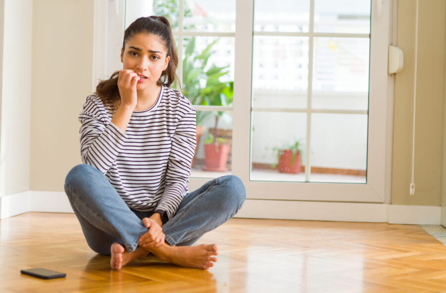 Smetti di mangiarti le unghie