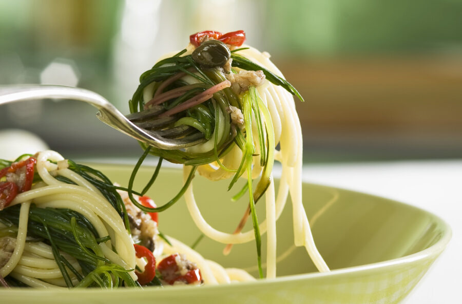 Spaghetti aglio, olio, peperoncino e… agretti