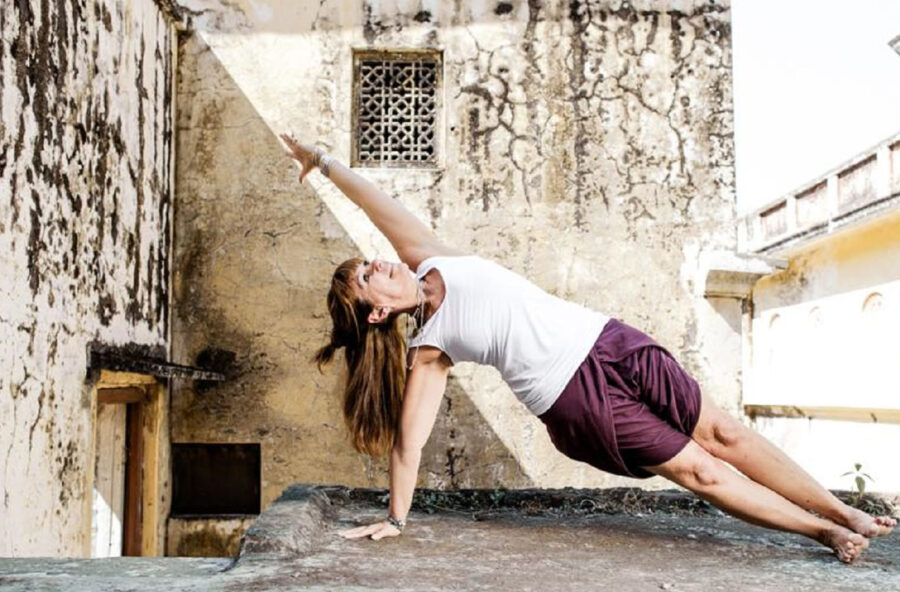 Yoga per ringiovanire la colonna vertebrale