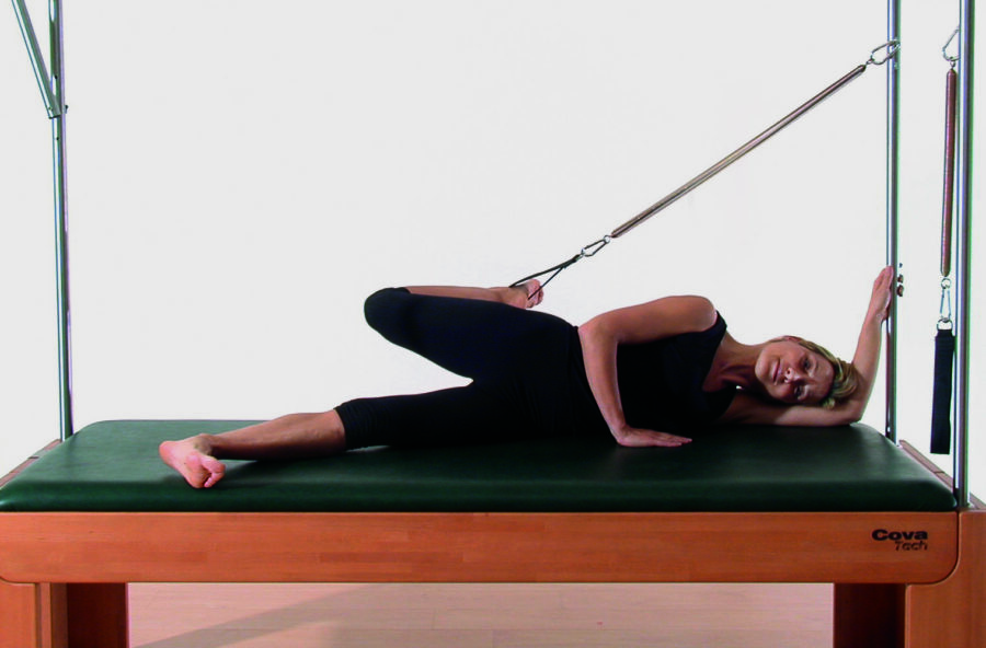 Pilates: pedala sulla Cadillac per tonificare gambe e addominali