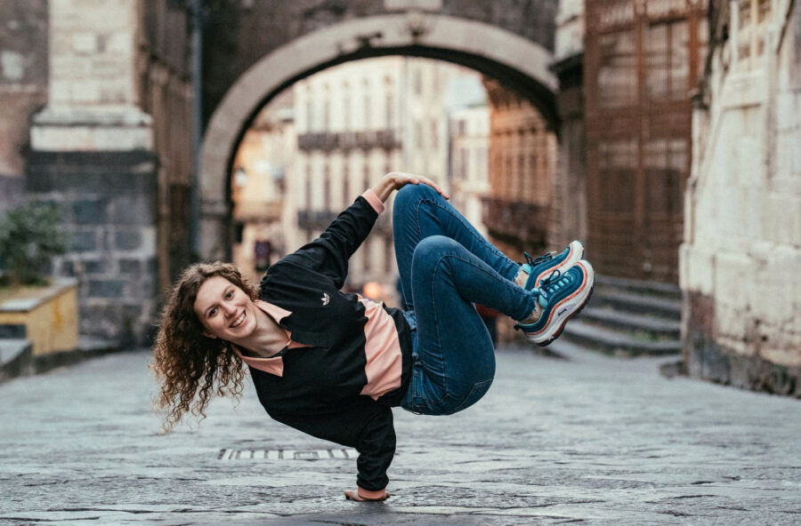 Breakdance, un&rsquo;emozione da provare. Parola di b-girl
