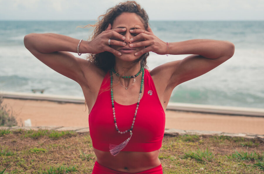 Yoga: dimentica l’ansia con il Mudra del Sigillo della pace