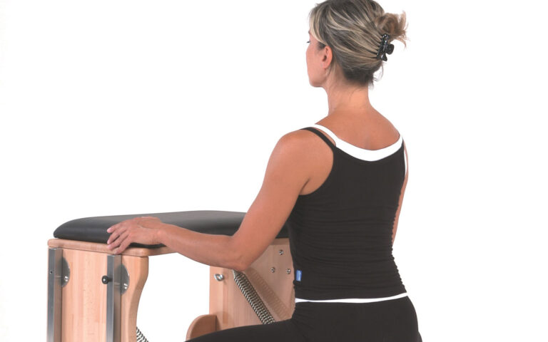 Pilates - chair - rana di spalle Pilates - chair - rana di spalle