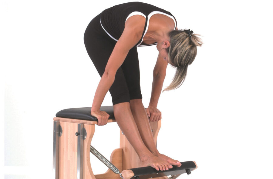 Pilates: schiena elastica e flessuosa sulla Chair