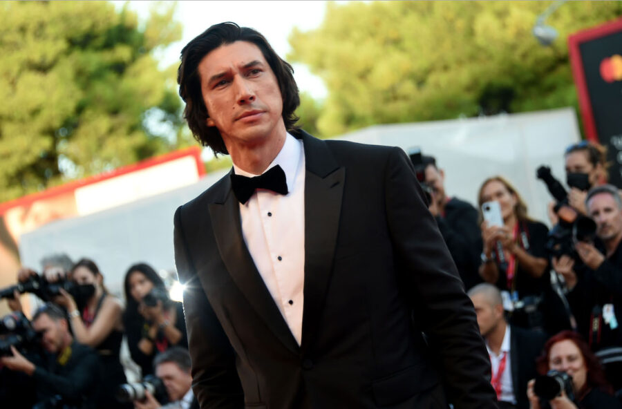 Venezia 79: White Noise, primo film in concorso, divide la critica