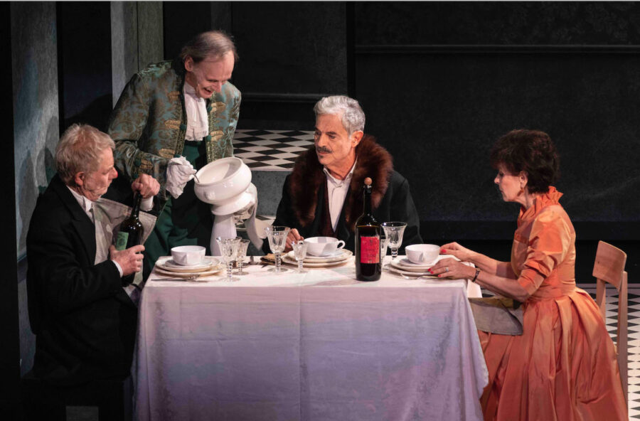 Teatro: a dicembre vanno in scena ironia, provocazioni e laboratori aperti  