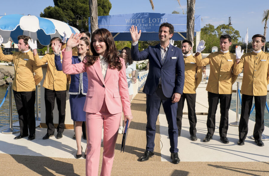 White Lotus: la seconda stagione è ambientata a Taormina. E parla un po’ italiano