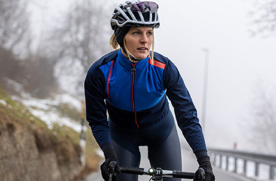 Bici da strada: come prepararsi a pedalare in pieno inverno